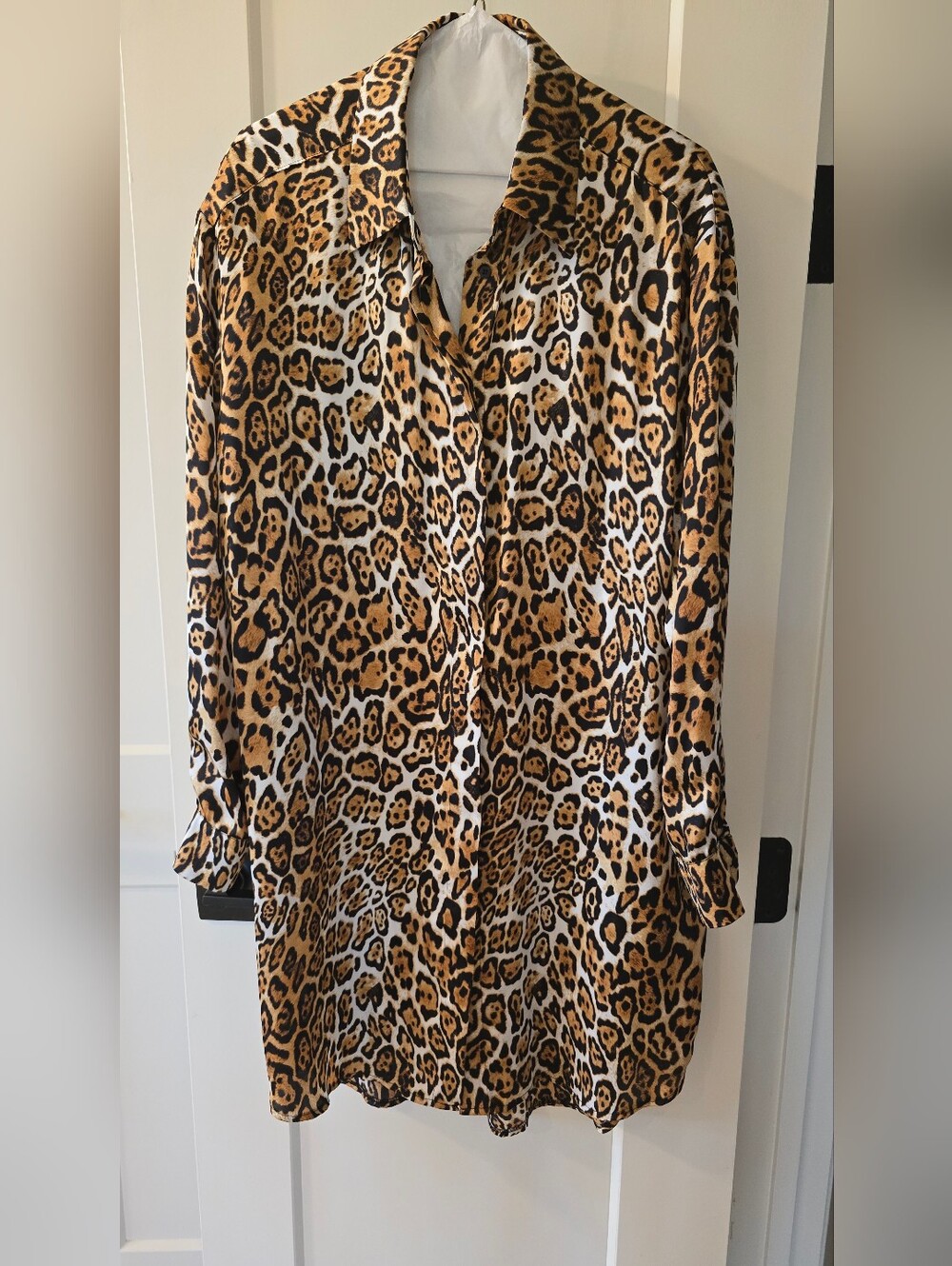 Bostin Proper Silky Leopard Print Button-Down Shirt-Dress Brown & Black Size: M
